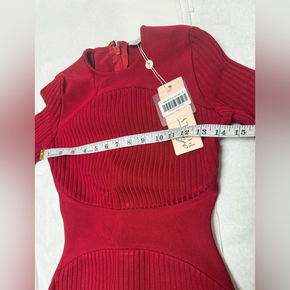 NWT;🔥Oh Polly red long sleeve dress with flared🔥 - Picture 6 of 10